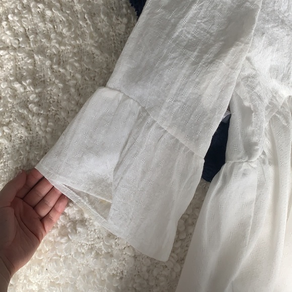 White flowy top - Picture 3 of 4